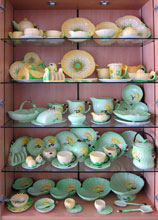 Buttercup & Waterlily Salad Ware