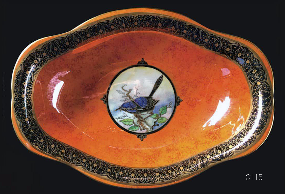 BLUE WREN pattern 3115 on a REVO shape tray