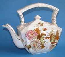 CHRYSANTHEMUM teapot